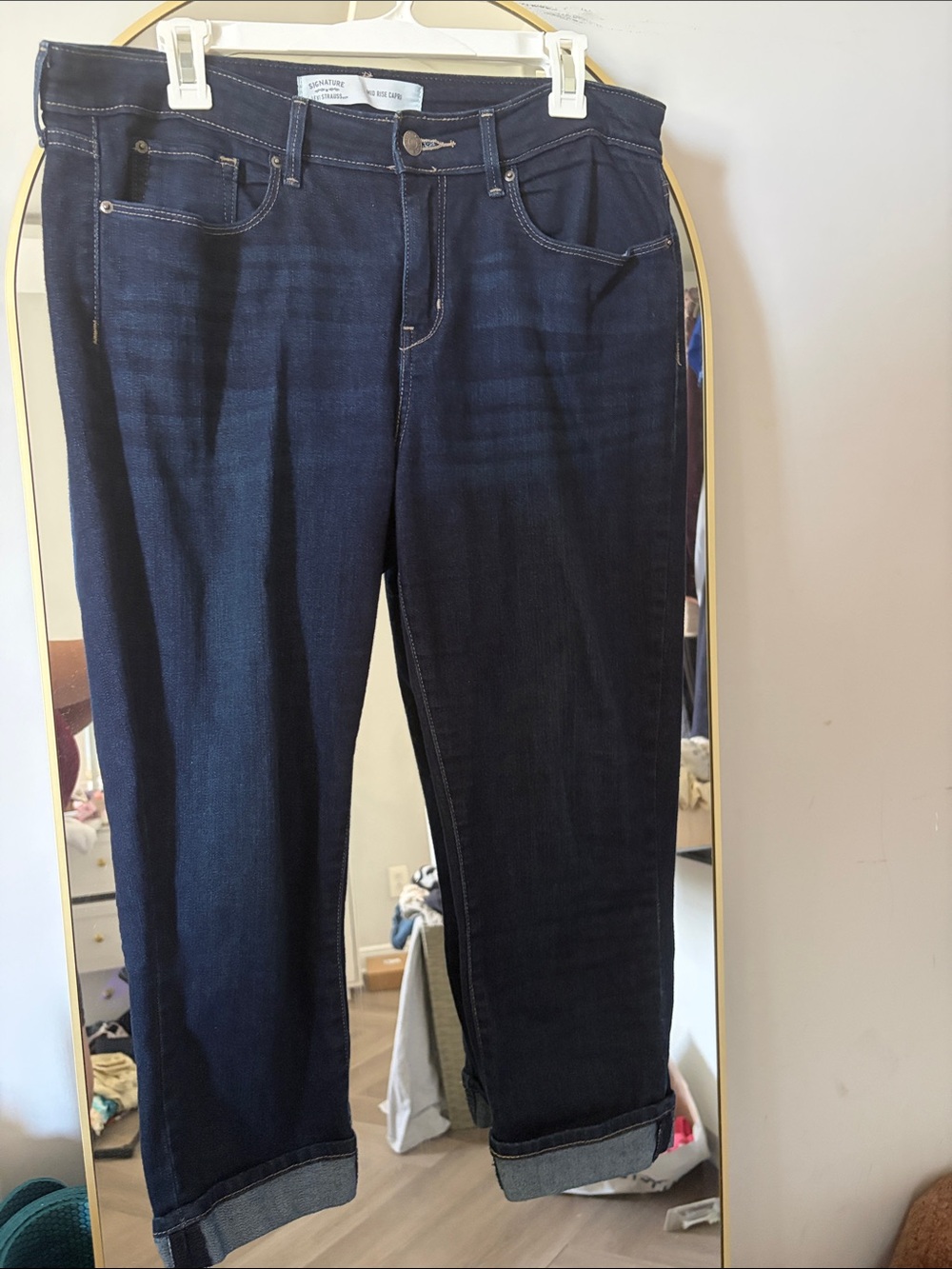 Women’s Dark Indigo  Mid Rise Capri Jeans
